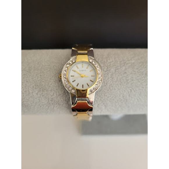 Blair Women's Two-Toned Watch with Crystals on the‎ Bezel New Battery - Picture 8 of 8